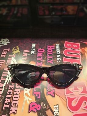 Spike & Sparkle Cateye Sunnies